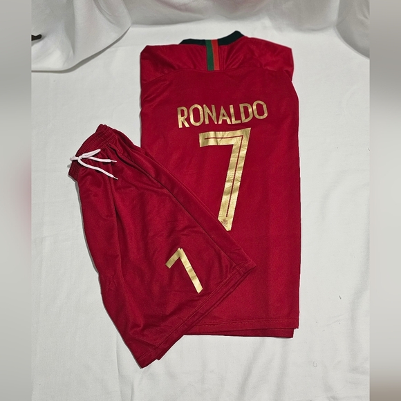 Portugal National Team Ronaldo Shirt and Short Set - Picture 2 of 7